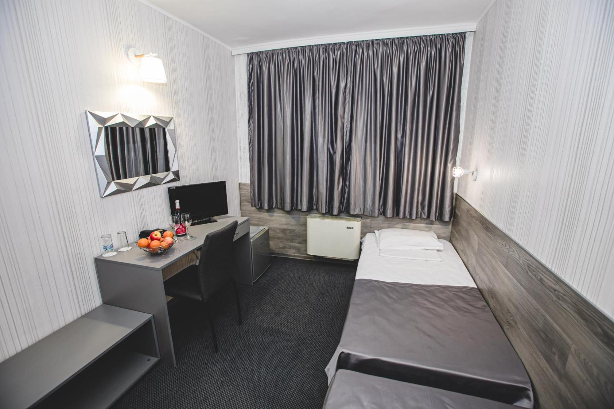 Rodopi Hotel Haskovo Buitenkant foto
