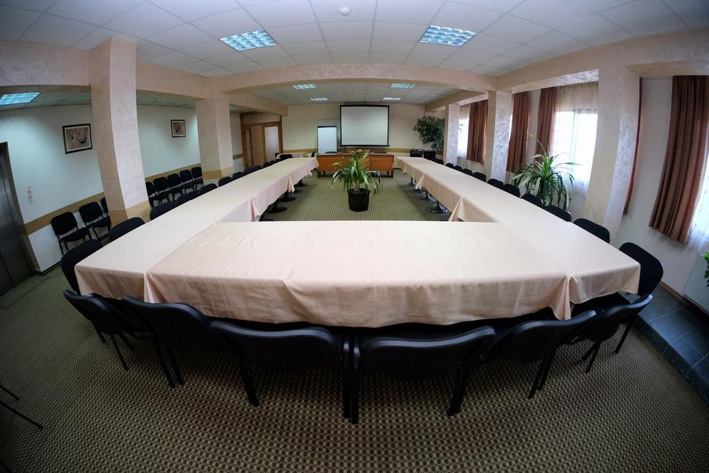 Rodopi Hotel Haskovo Buitenkant foto