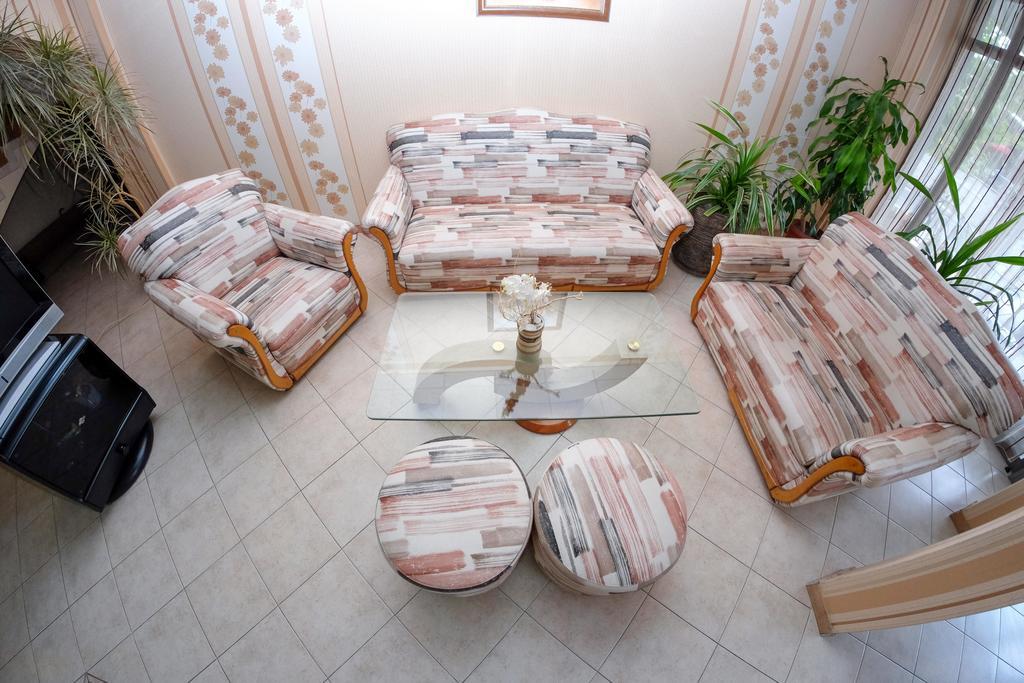 Rodopi Hotel Haskovo Buitenkant foto